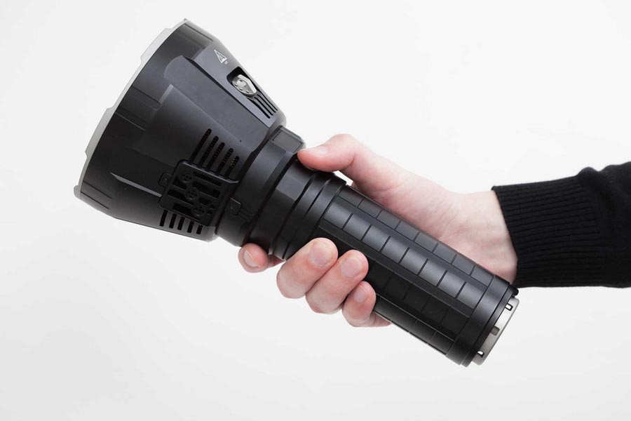 Các loại đèn pin siêu sáng tốt nhất hiện nay