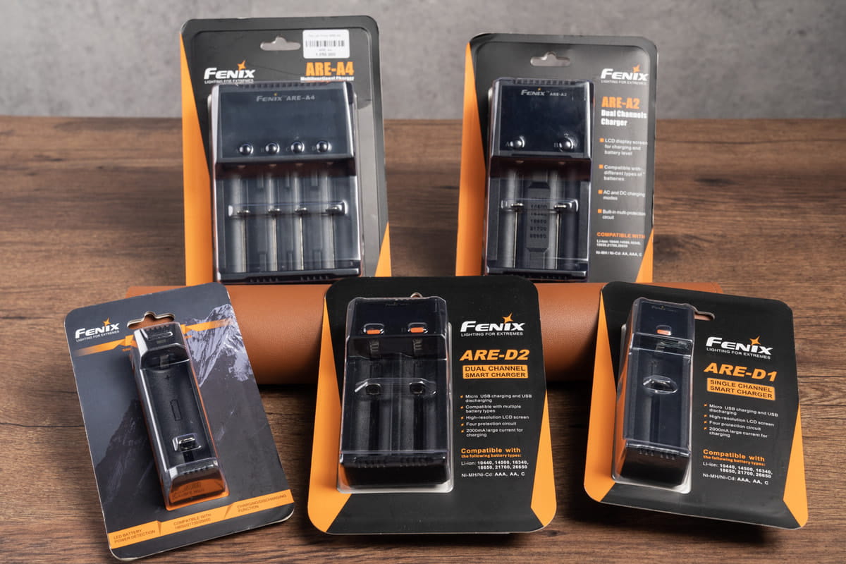 5 Bộ sạc pin rời Fenix đa dụng nhất hiện nay